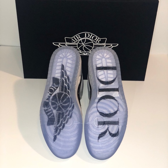 ❌SOLD❌ Dior x Air Jordan 1 High - Picture 3 of 3